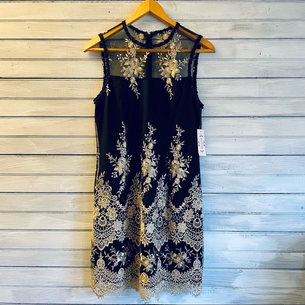 Nanette Lapore Moody Treasures size 10 Black dress with Gold lace NWT